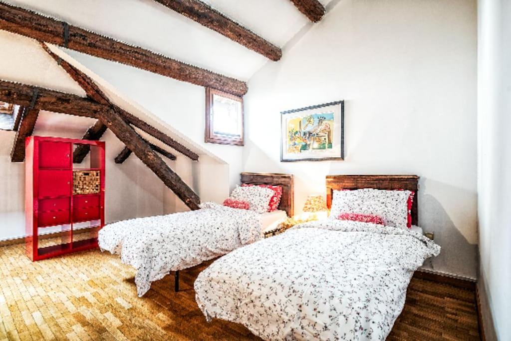 Loft Overlooking The Old Town . Feltre Kültér fotó